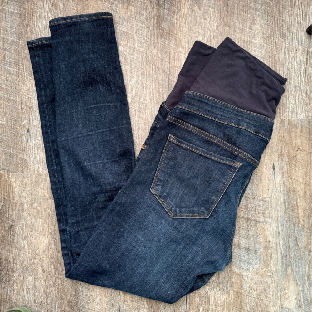 H&M Maternity Jeans. Size 10. Dark wash. Full length.
